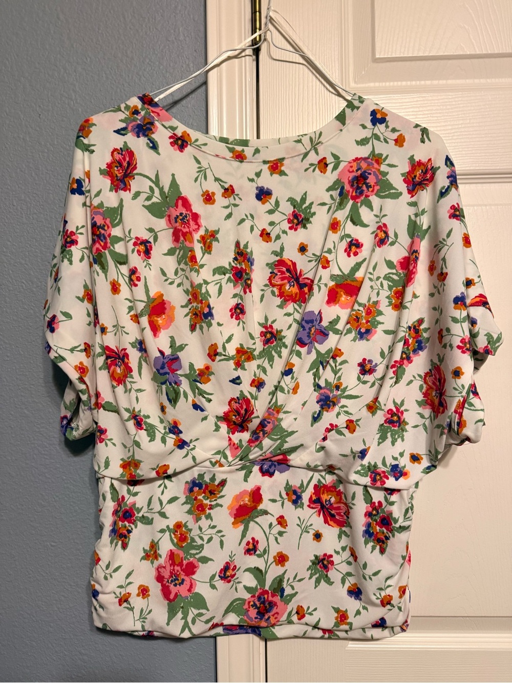 Cynthia Steffe White Floral Short Sleeve Blouse with Pink Purple Orange Flowers